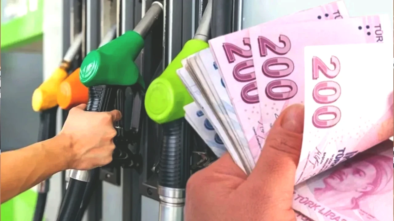 Bankalardan Şaşırtan Akaryakıt Promosyonu! 10 Litreye Kadar Benzin, LPG ve Motorin Ücretsiz!